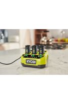 RYOBI ΦΟΡΤΙΣΤΗΣ ΜΠΑΤΑΡΙΑΣ USB 4V (3 ΘΕΣΕΩΝ) RC43P