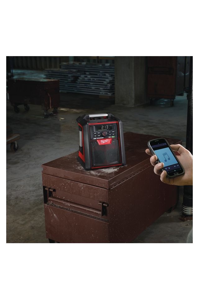 MILWAUKEE ΡΑΔΙΟΦΩΝΟ ΦΟΡΤΙΣΤΗΣ ΕΡΓΟΤΑΞΙΟΥ (SOLO) ΜΕ BLUETOOTH M18™ RC-0 4933446639