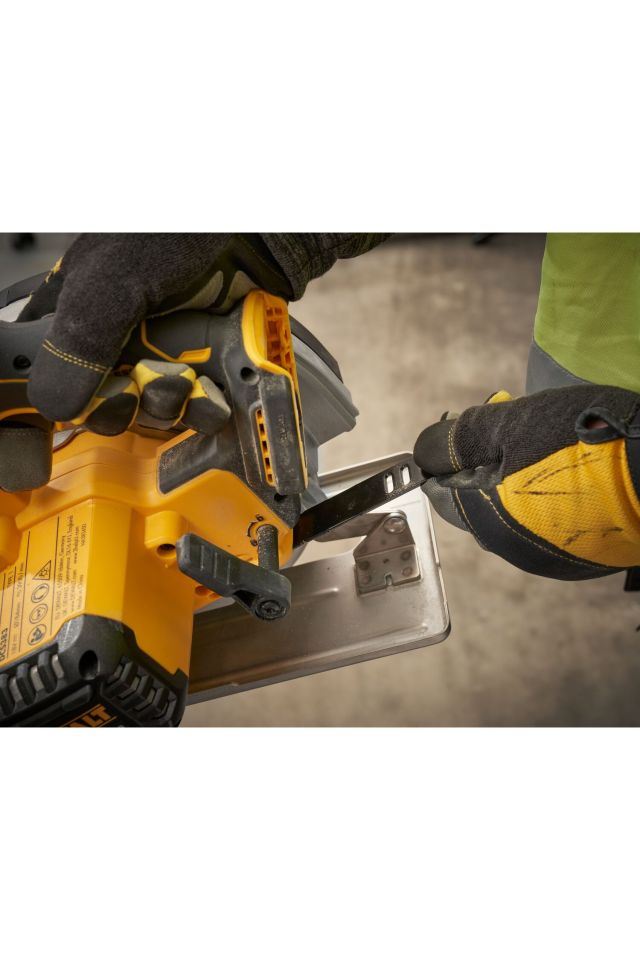 DEWALT ΠΕΡΙΣΤΡΟΦΙΚΟ ΠΡΙΟΝΙ ΚΟΠΗΣ ΜΕΤΑΛΛΟΥ 18V XR BRUSHLESS 184MM (ΜΟΝΟ ΣΩΜΑ) DCS383N-XJ