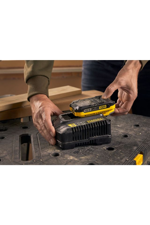 STANLEY ΣΕΤ V20 18V 2 ΜΠΑΤΑΡΙΕΣ 2Ah ΚΑΙ ΦΟΡΤΙΣΤΗΣ 2A FATMAX SFMCB12D2-QW